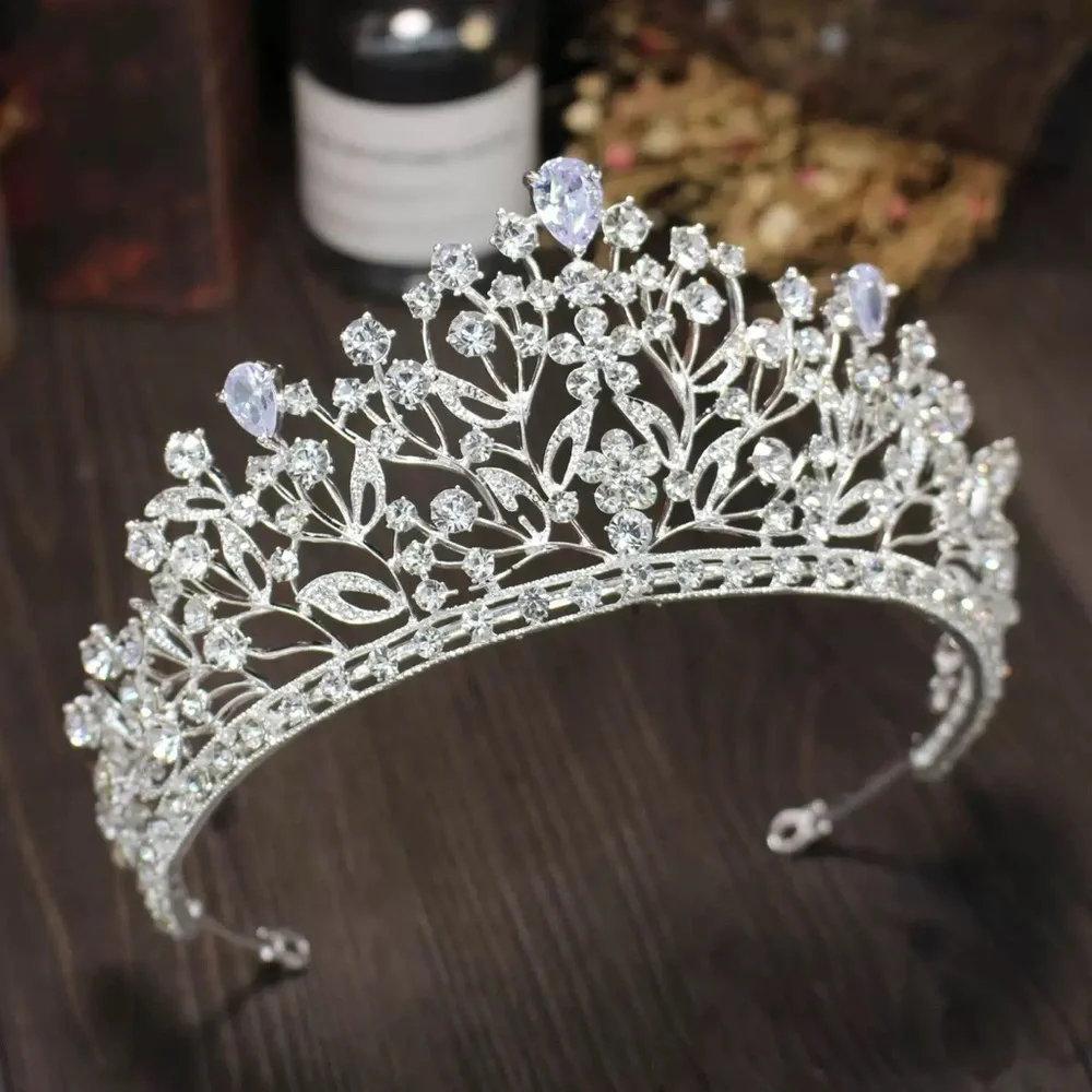 Vintage Silver Crystal Floral Tiara - Silver Sparkle Bridal Crown